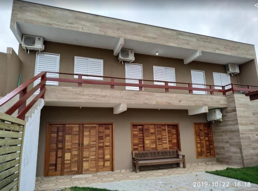 Kitnet Do Pescador 3 Apartment Имбитуба Екстериор снимка